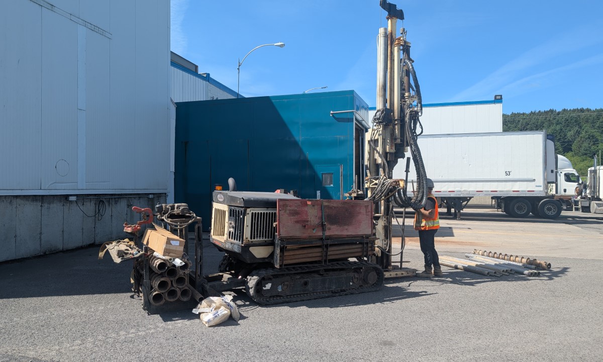 Travaux de forage pour évaluation environnementale de site à Sutton